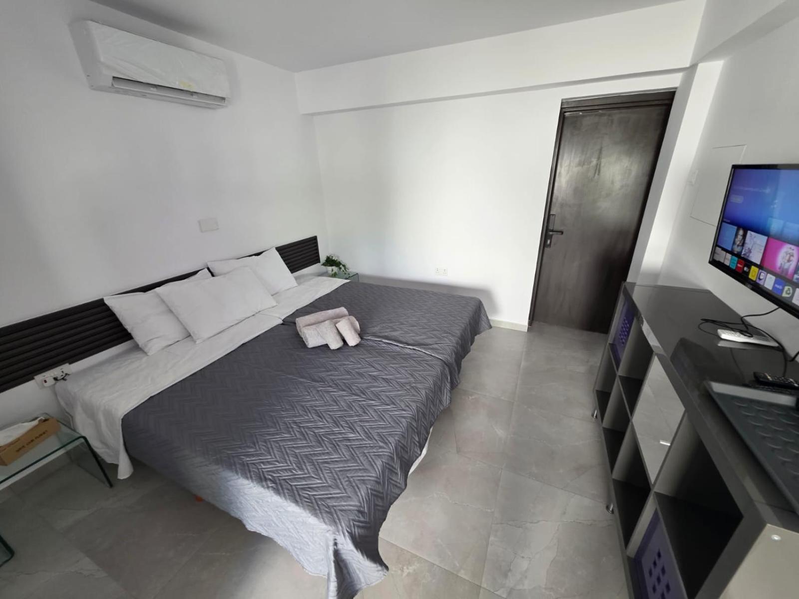 Town Centre Suites Larnaca Exterior photo
